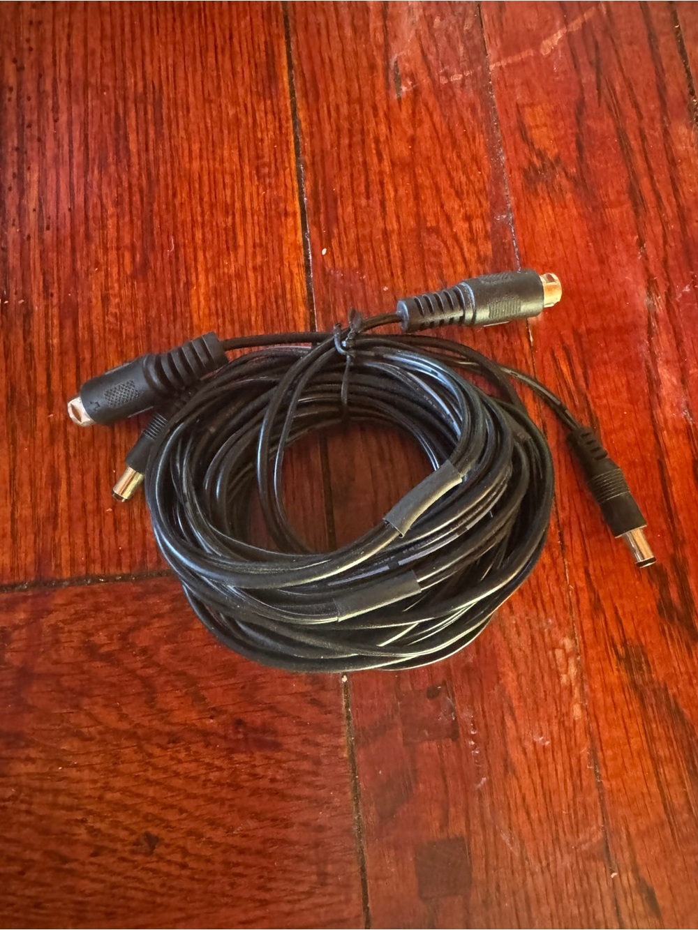 light-duty flexible power cord with 18 AWG 3-conductor SVT